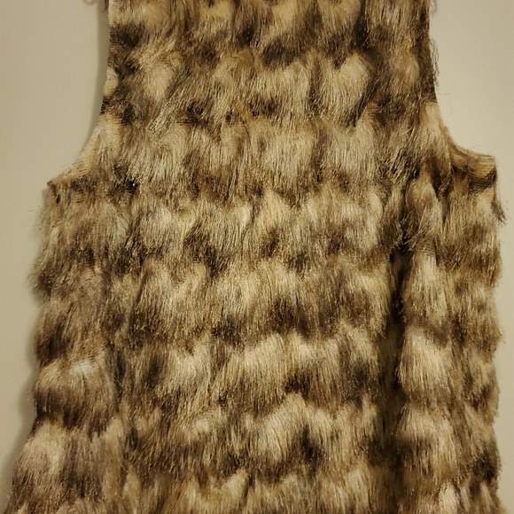 Fringed Vest - Picture 5 of 6